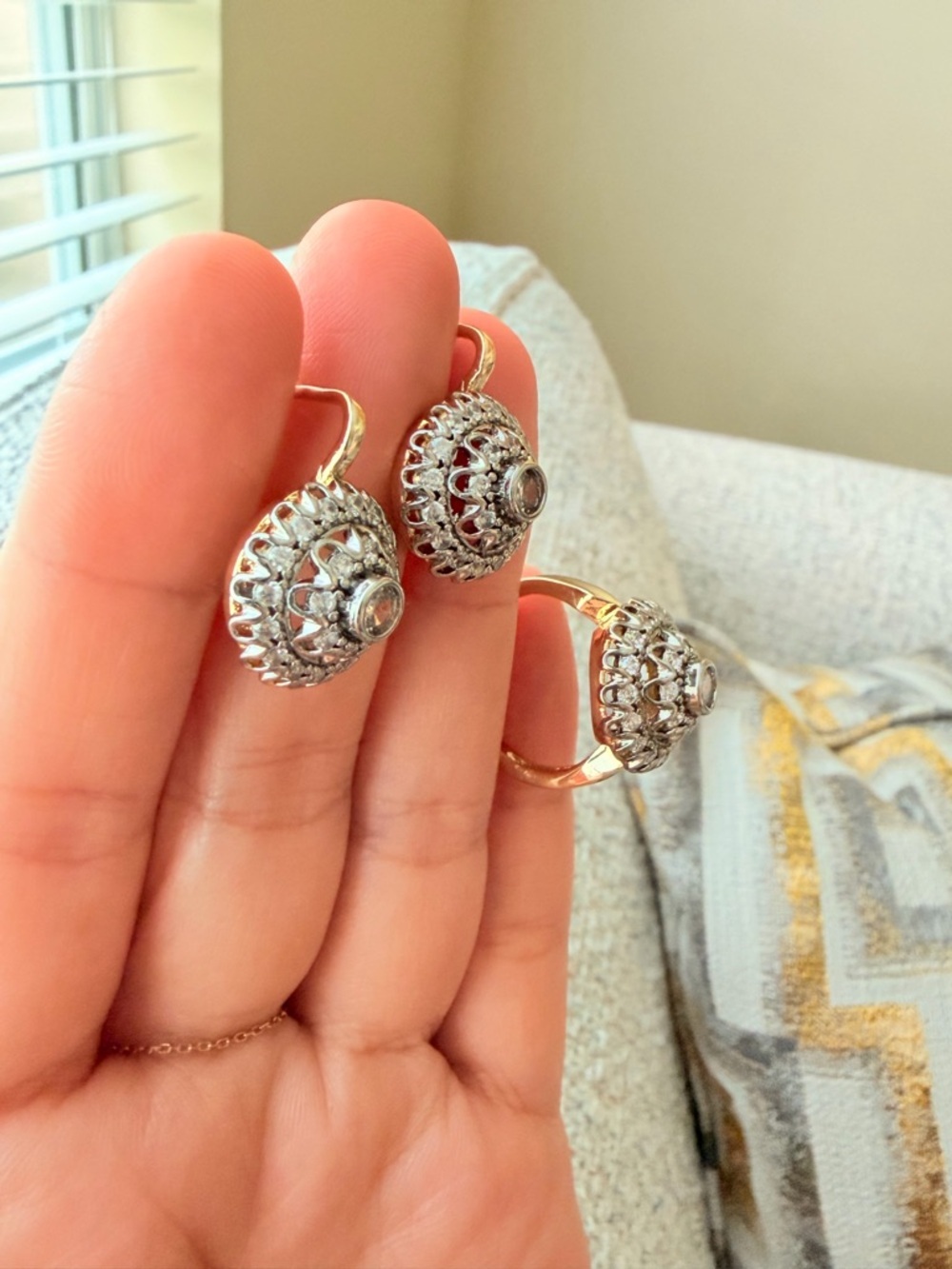 Beautiful Jewelry Earrings and Rings 

Bridal Set - Picture 5 of 7